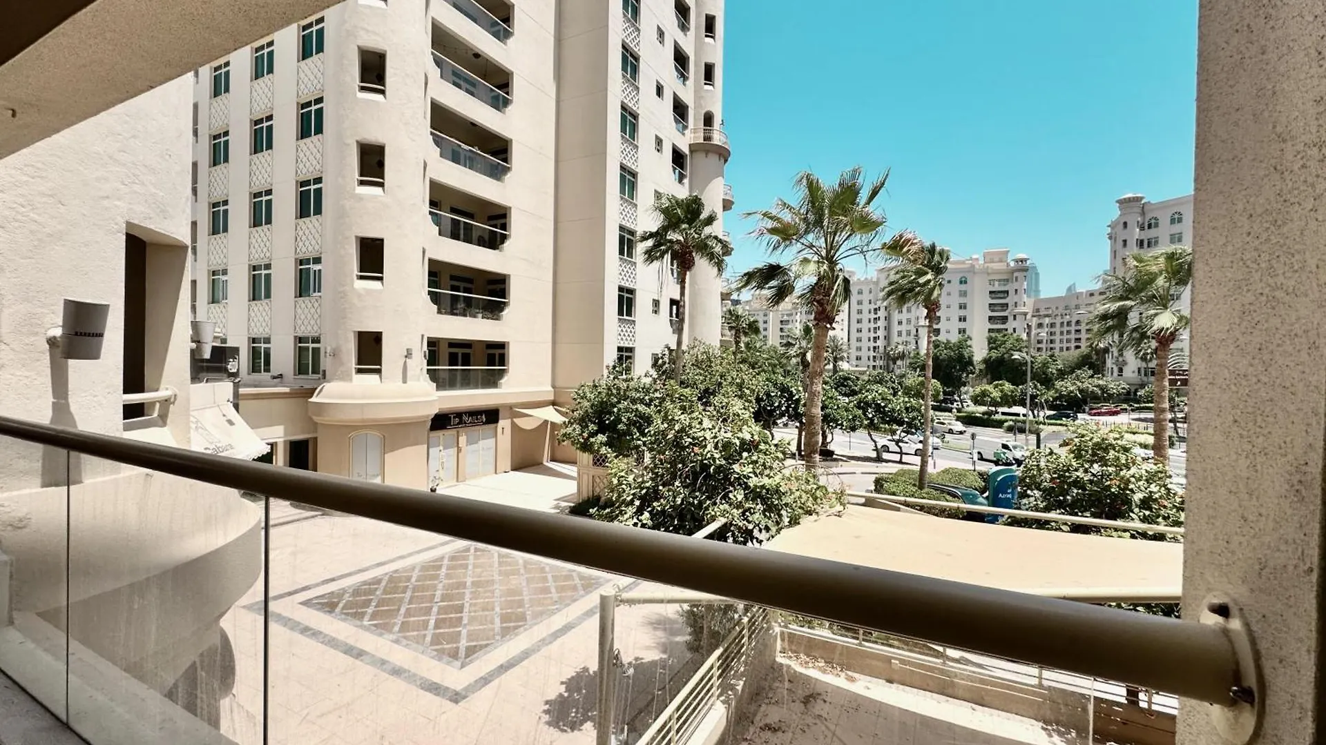 Palm Paradise Walk To Beach Дубай Апартаменты
